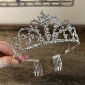Tiara ‘diamond’ rhinestone style; never worn perfect condition